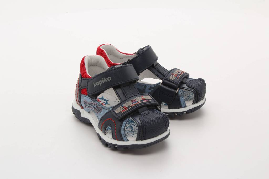 Сандалии закрытые