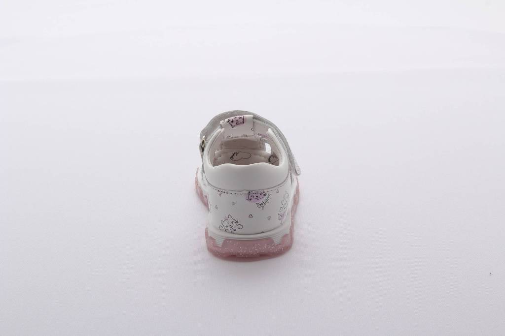 Сандалии закрытые