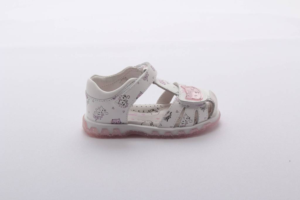 Сандалии закрытые