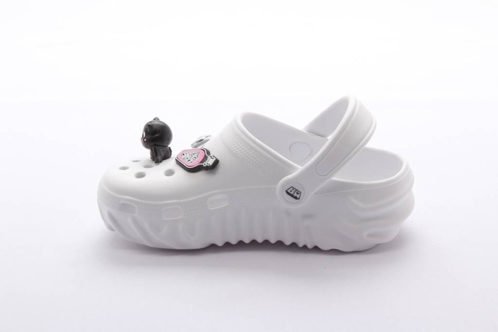 Обувь пляжная