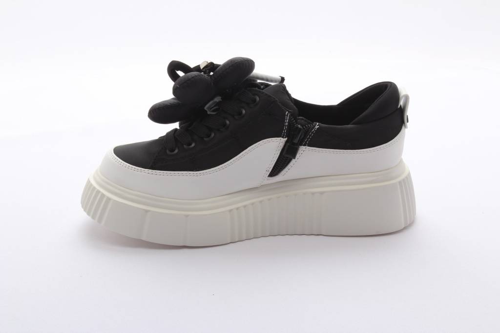 Полуботинки