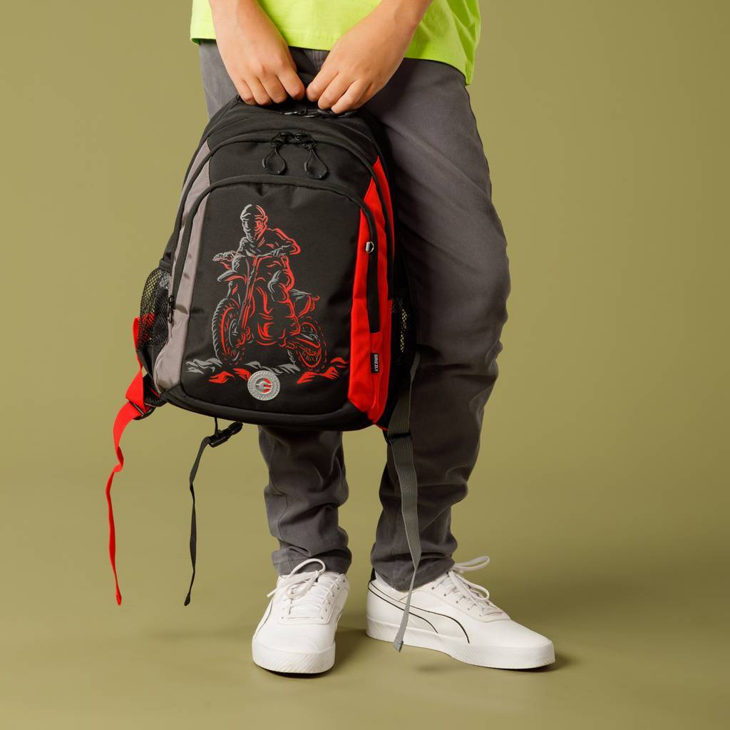 Рюкзак школьный