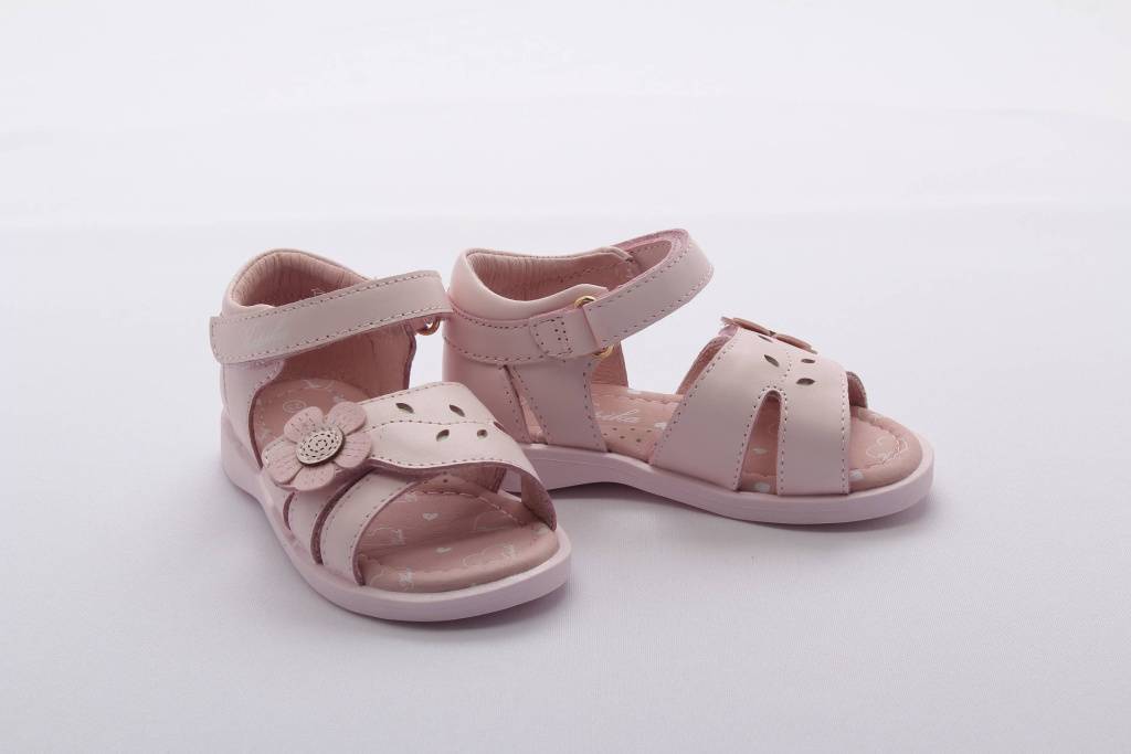 Сандалии открытые