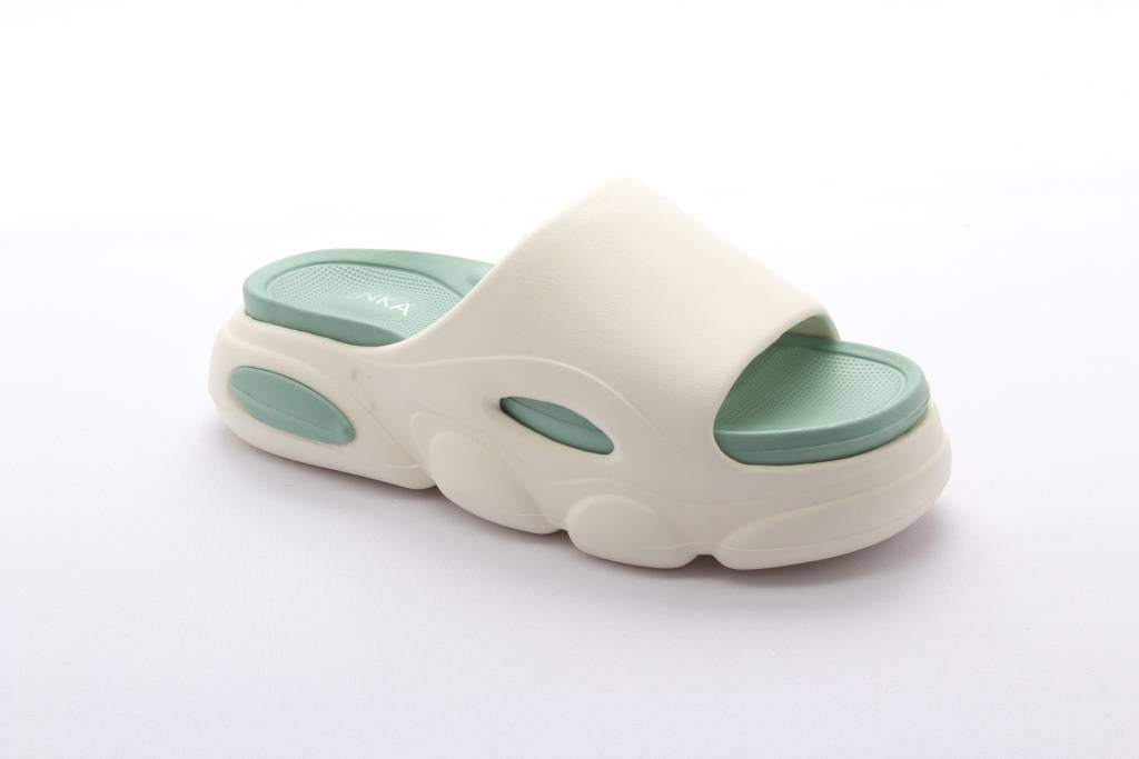 Обувь пляжная