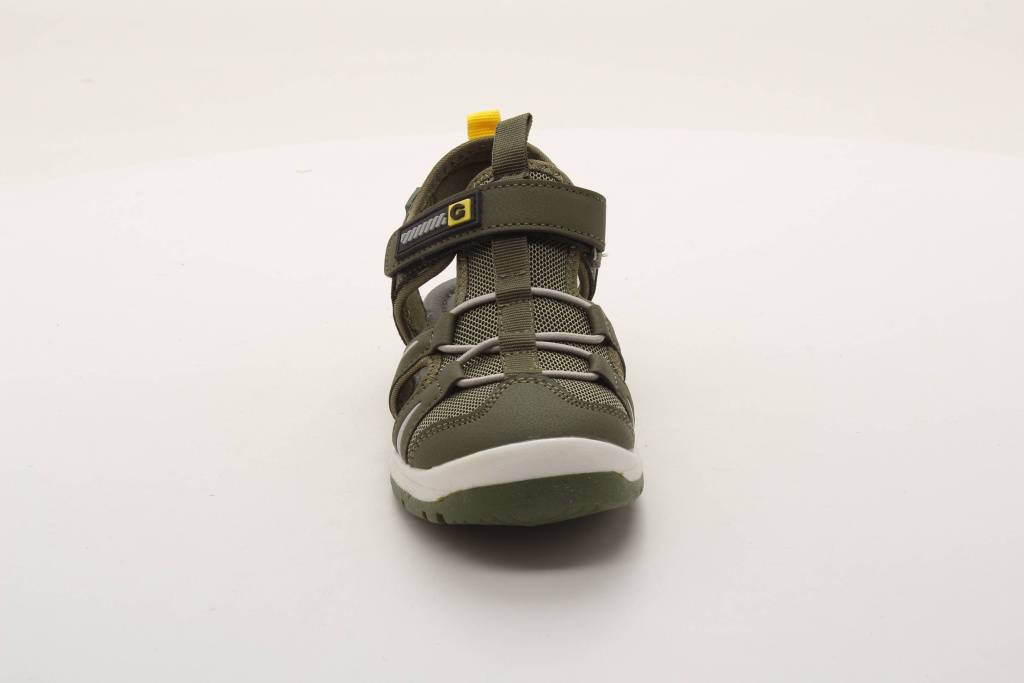 Сандалии закрытые