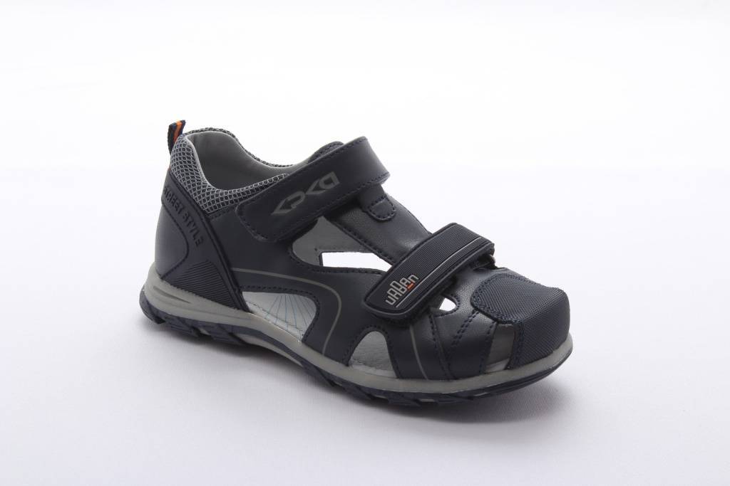 Сандалии закрытые