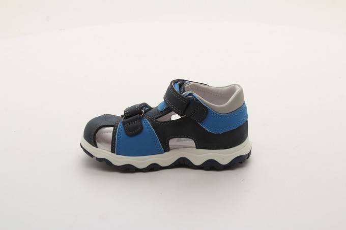 Сандалии закрытые