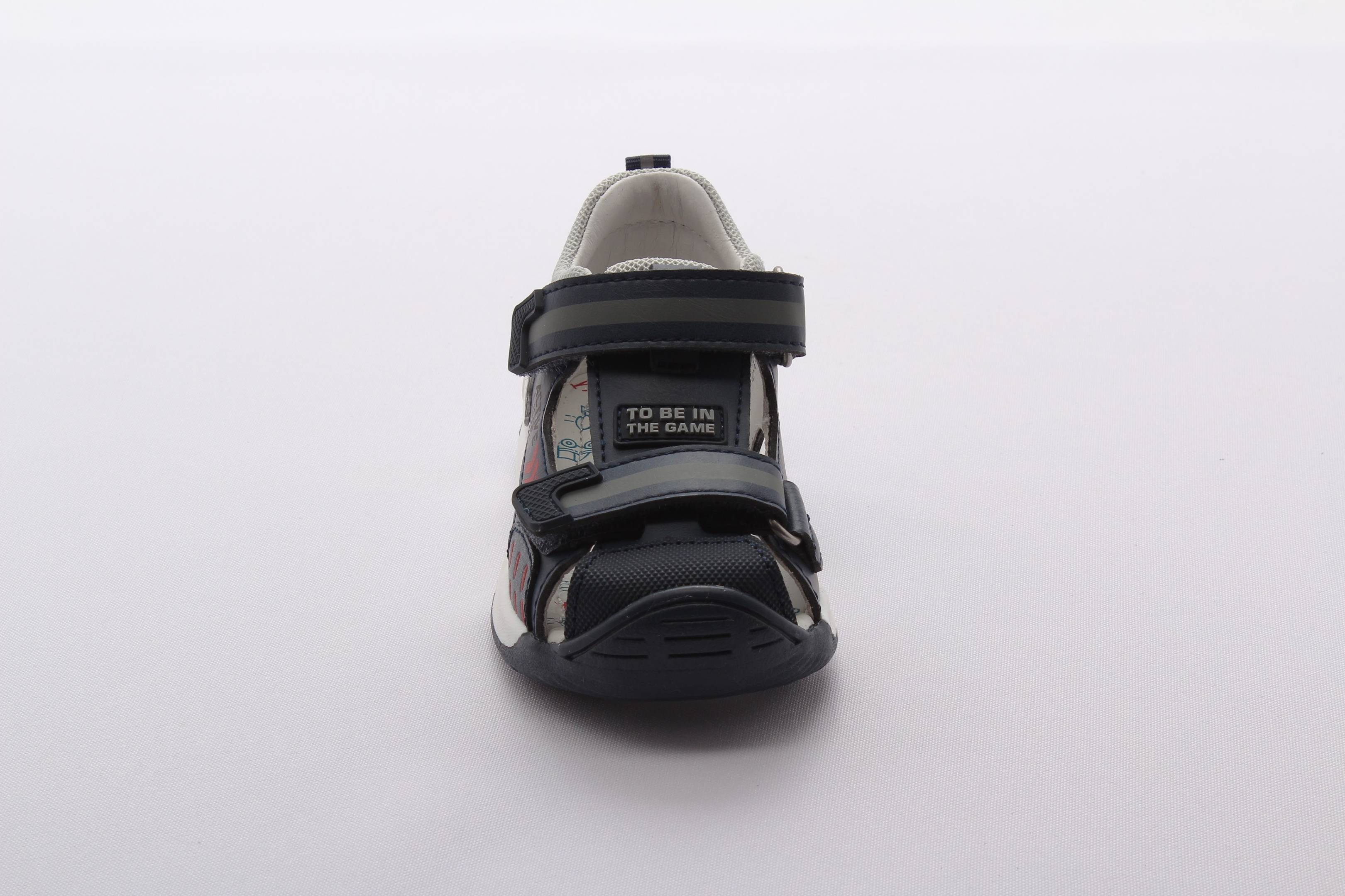 Сандалии закрытые