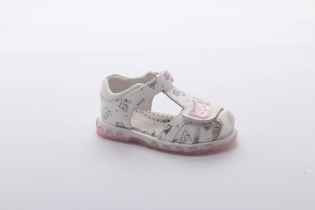 Сандалии закрытые