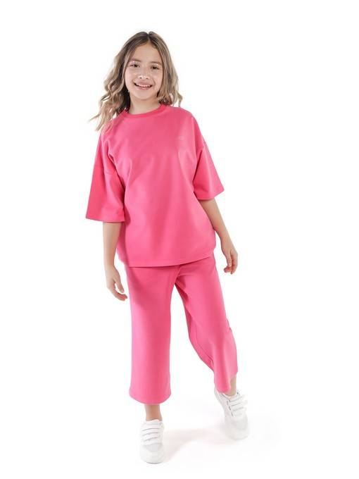 Костюм (футболка/капри)