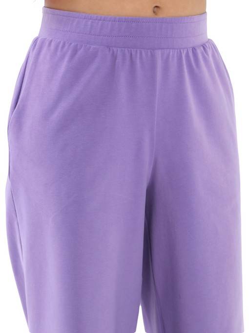 Костюм (футболка/капри)