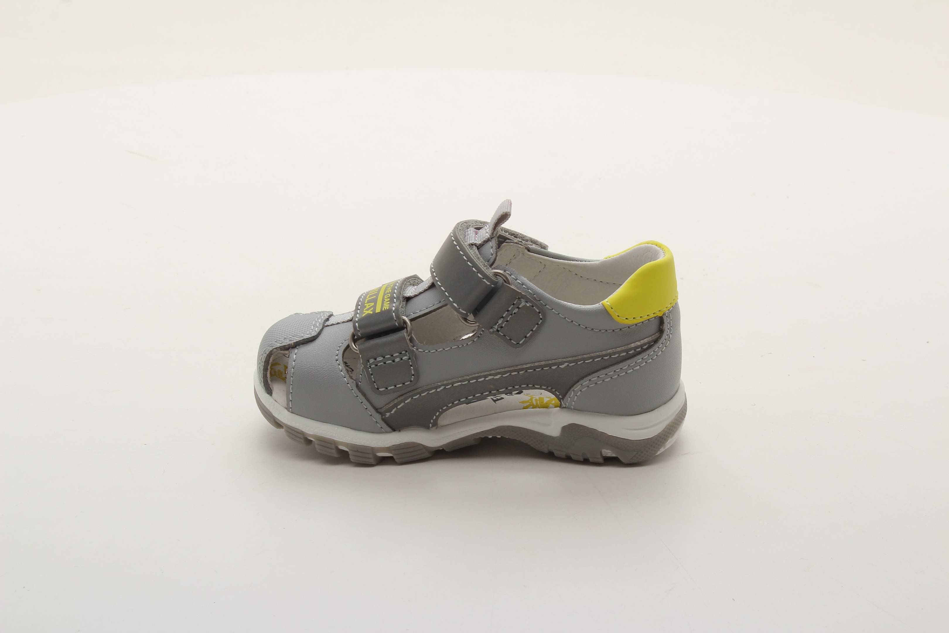 Сандалии закрытые